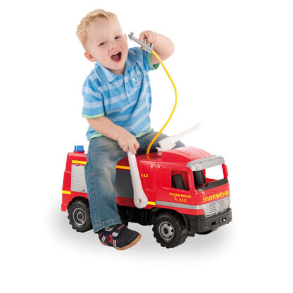 brandweerauto met spuit redealer