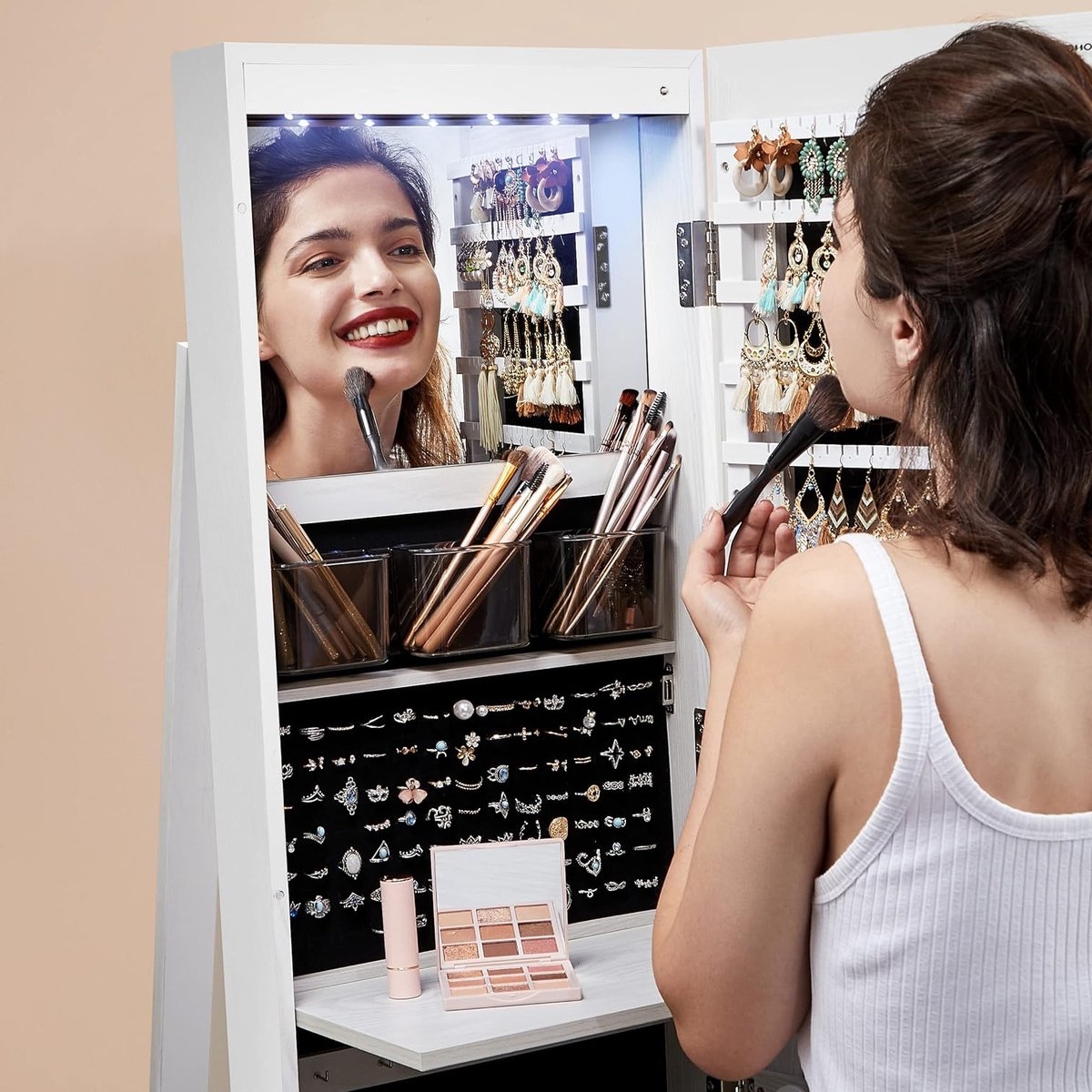 Juwelenkast - sieradenkast - 155 cm hoog - met spiegel - 360° draaibare, frameloze sieradenkast - afsluitbaar - met 6 LED's - wit - JJC007W01 - Afbeelding 3